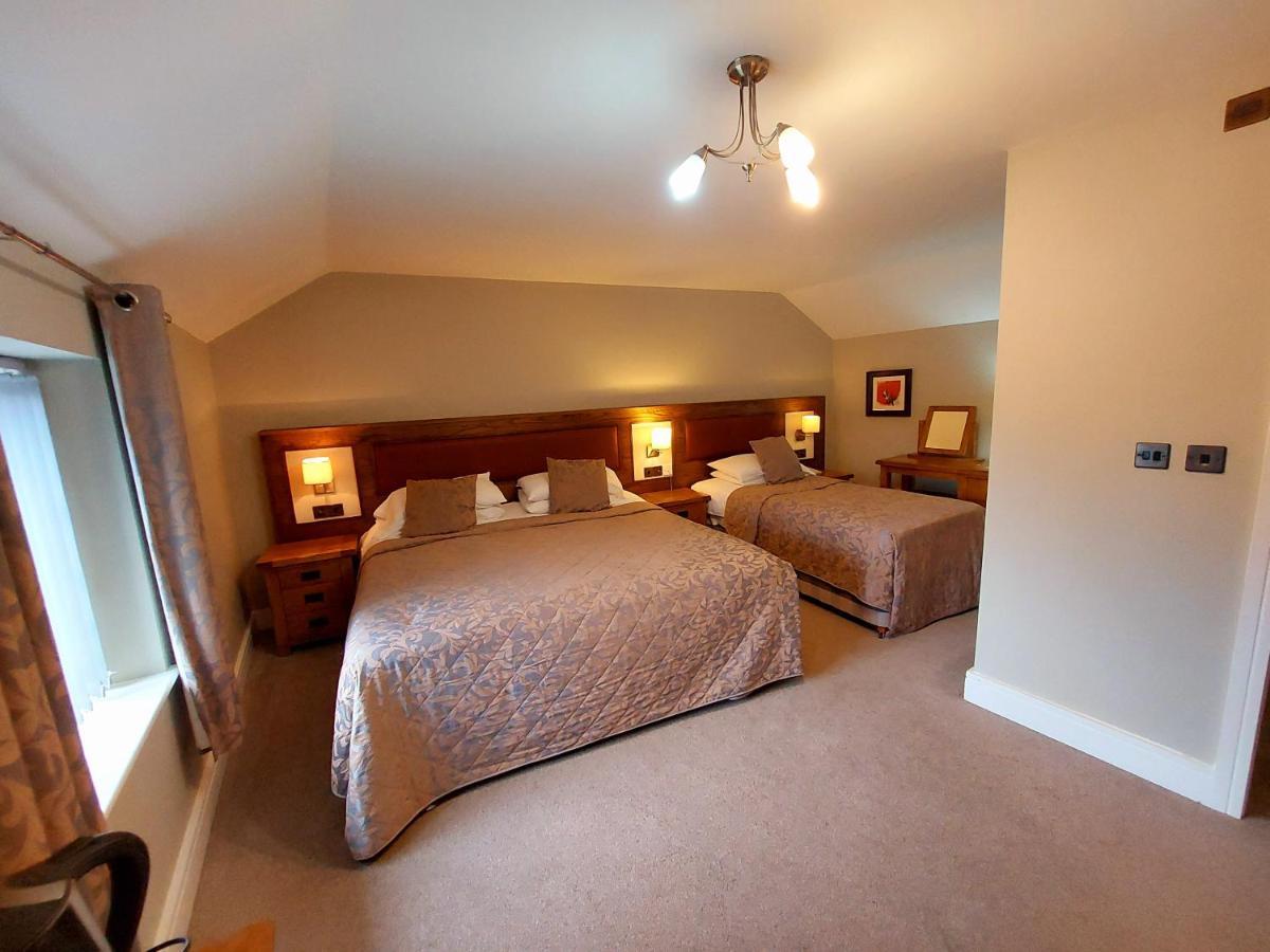 The Plough & Restaurant 4*